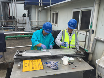 換熱器清洗.jpg 換熱器清洗.jpg