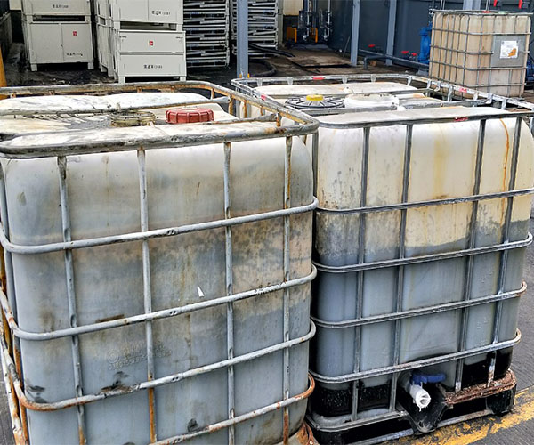 工業(yè)廢水處理現(xiàn)場 工業(yè)廢水處理現(xiàn)場