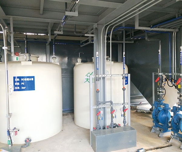 廢水處理現(xiàn)場(chǎng) 廢水處理現(xiàn)場(chǎng)