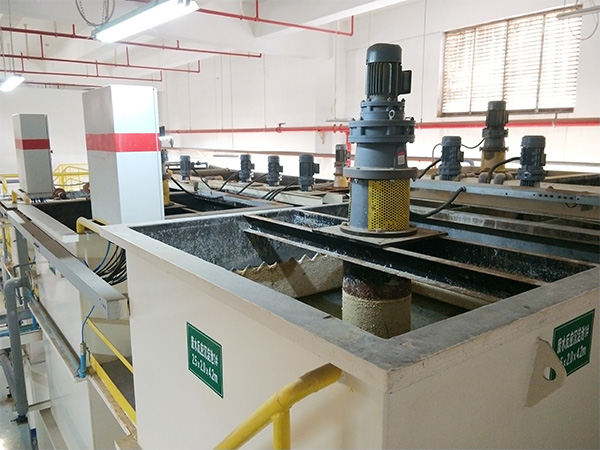 廢水處理現(xiàn)場 廢水處理現(xiàn)場