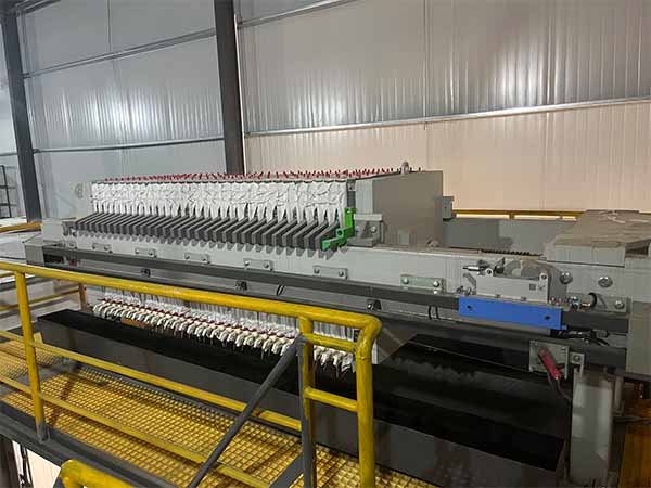 廢水處理現(xiàn)場 廢水處理現(xiàn)場